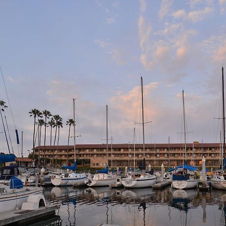 Holiday Inn Express Hotel & Suites Ventura Harbor By Ihg Екстериор снимка