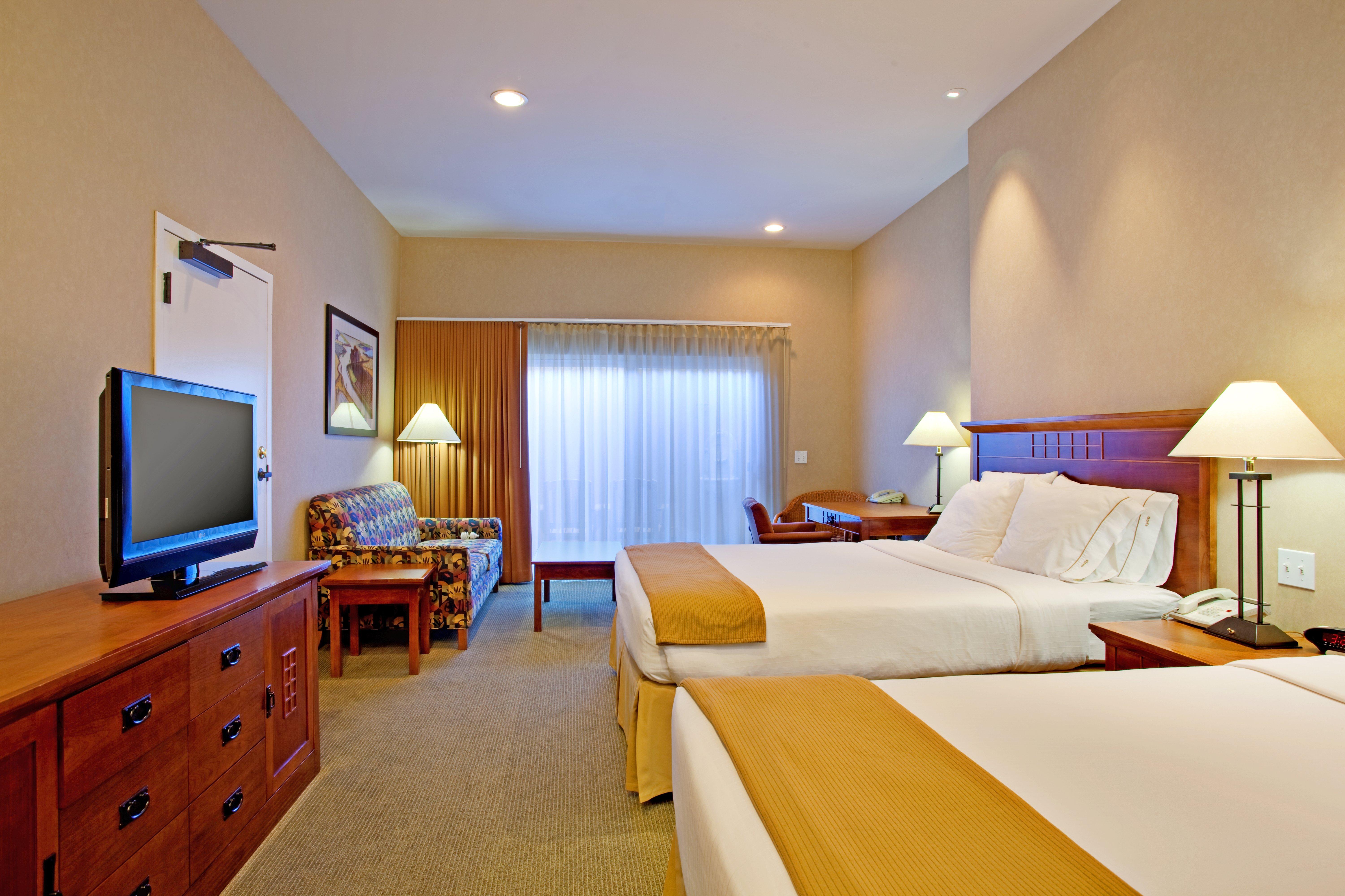 Holiday Inn Express Hotel & Suites Ventura Harbor By Ihg Екстериор снимка