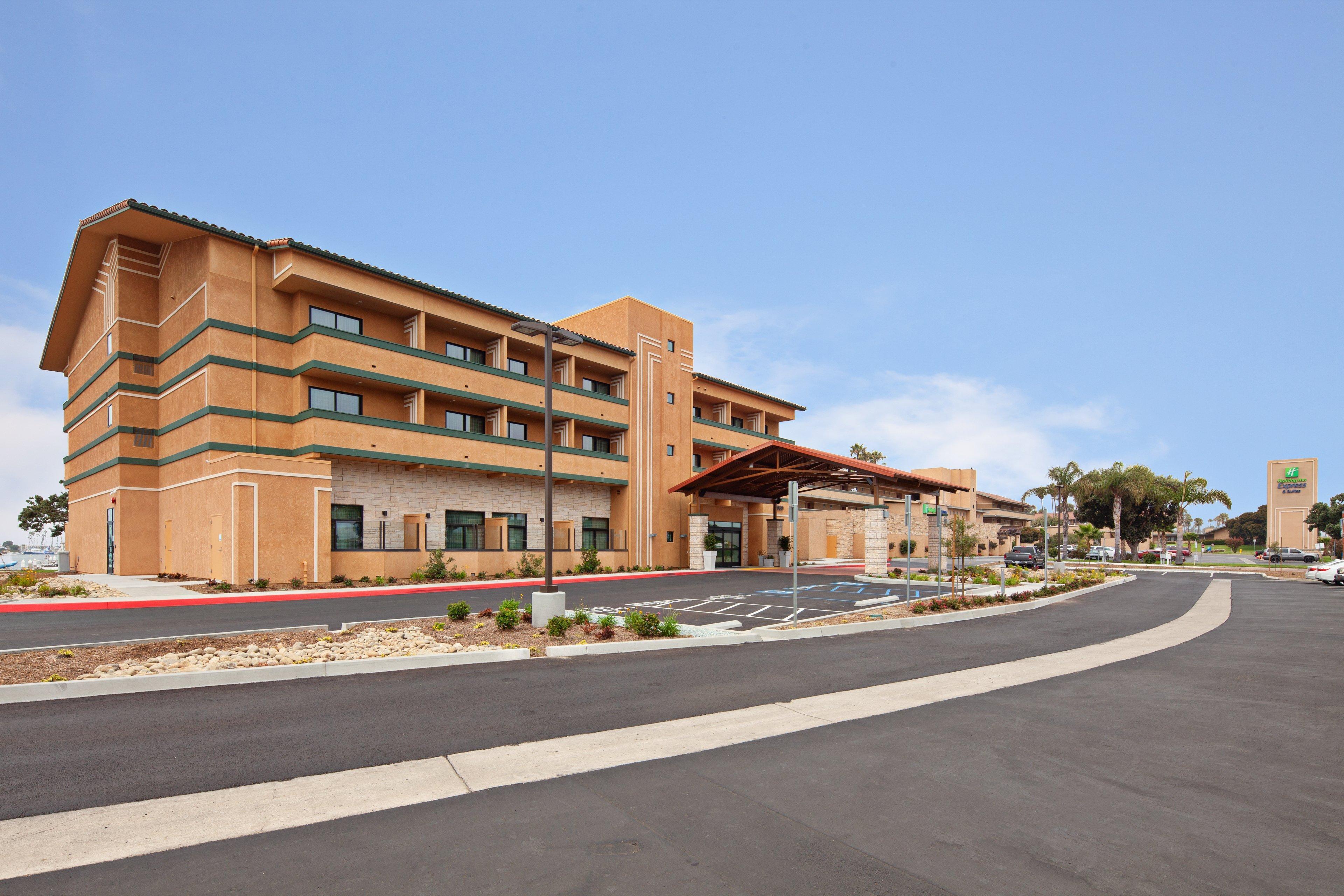 Holiday Inn Express Hotel & Suites Ventura Harbor By Ihg Екстериор снимка