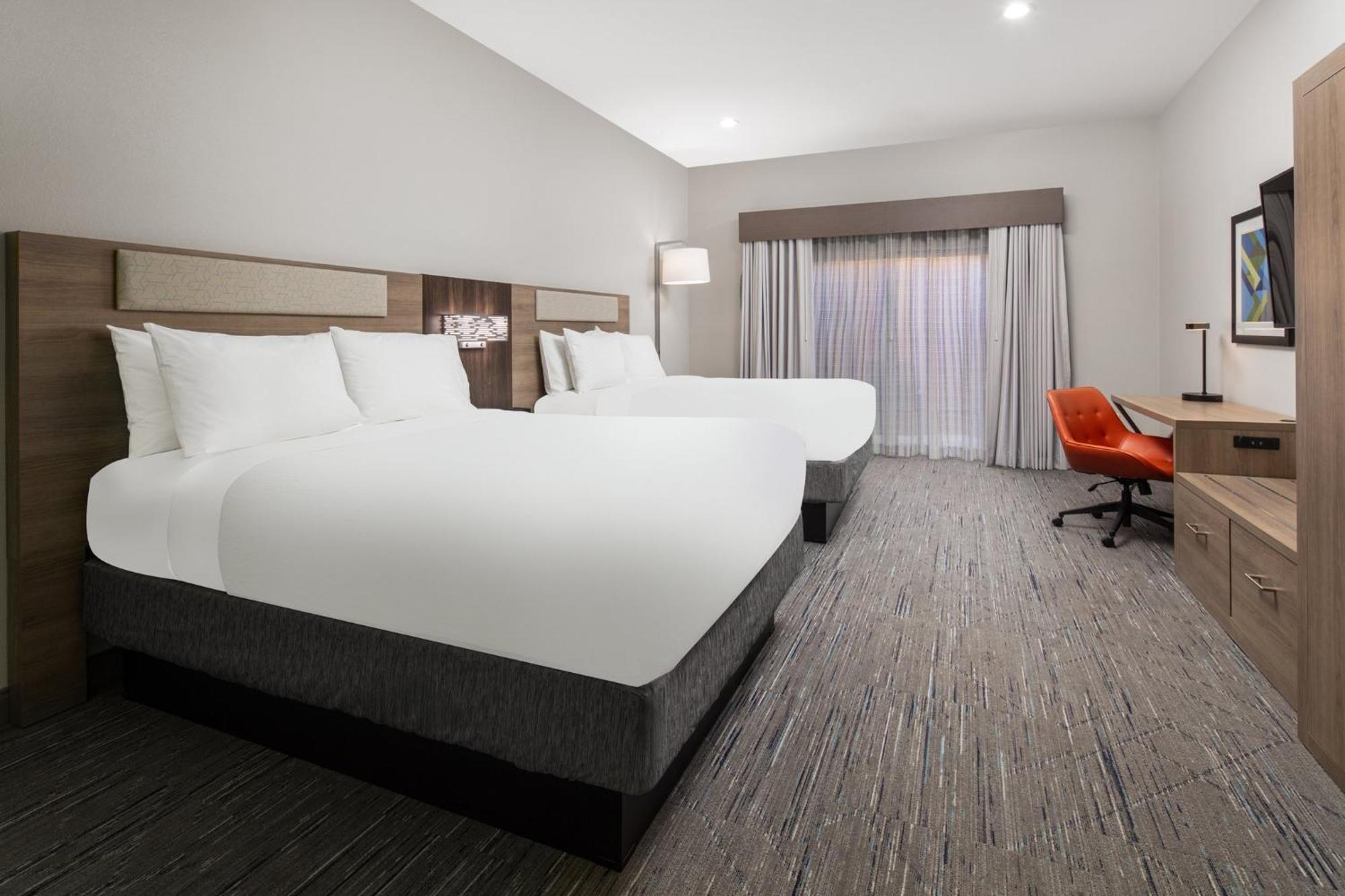 Holiday Inn Express Hotel & Suites Ventura Harbor By Ihg Екстериор снимка