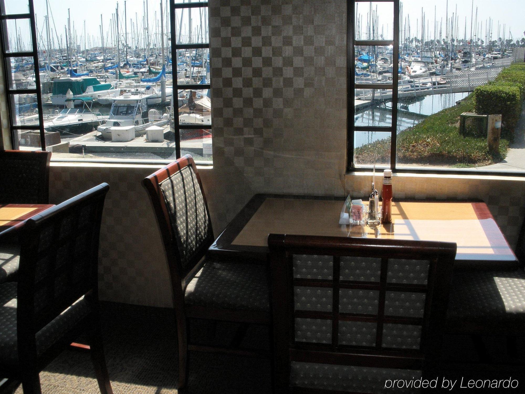 Holiday Inn Express Hotel & Suites Ventura Harbor By Ihg Екстериор снимка