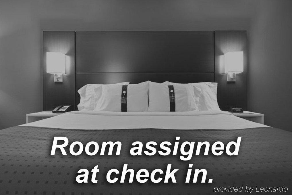 Holiday Inn Express Hotel & Suites Ventura Harbor By Ihg Екстериор снимка