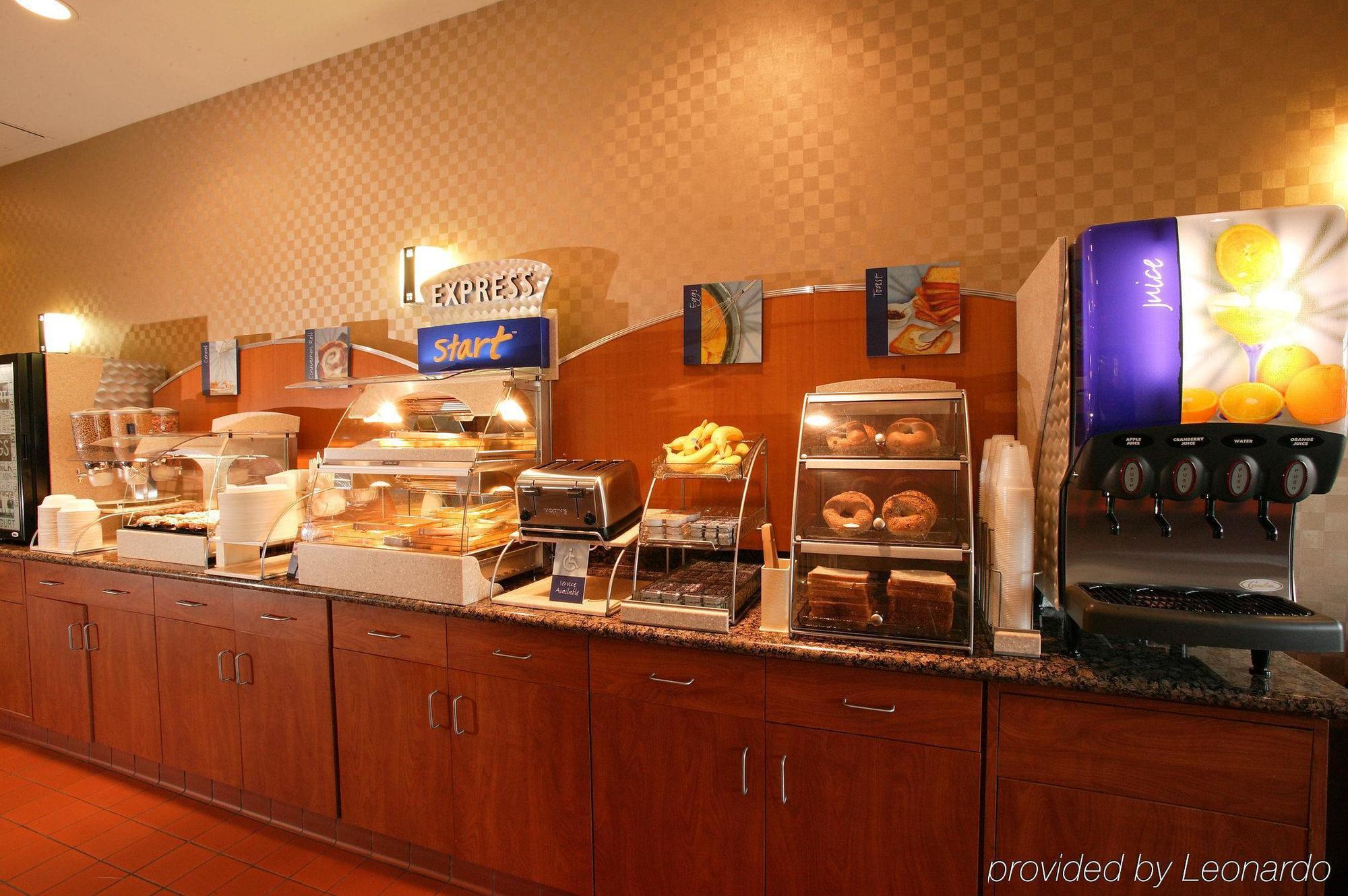 Holiday Inn Express Hotel & Suites Ventura Harbor By Ihg Екстериор снимка